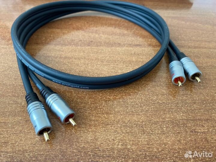 Кабель межблочный Profigold cable 2RCA-2RCA 1метр