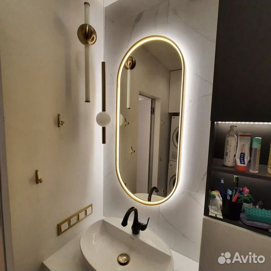 Зеркало в раме капсула Madeline