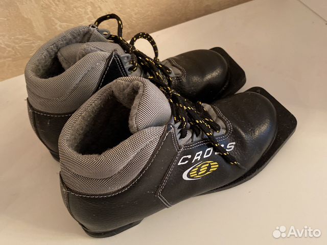 Лыжные ботинки 36