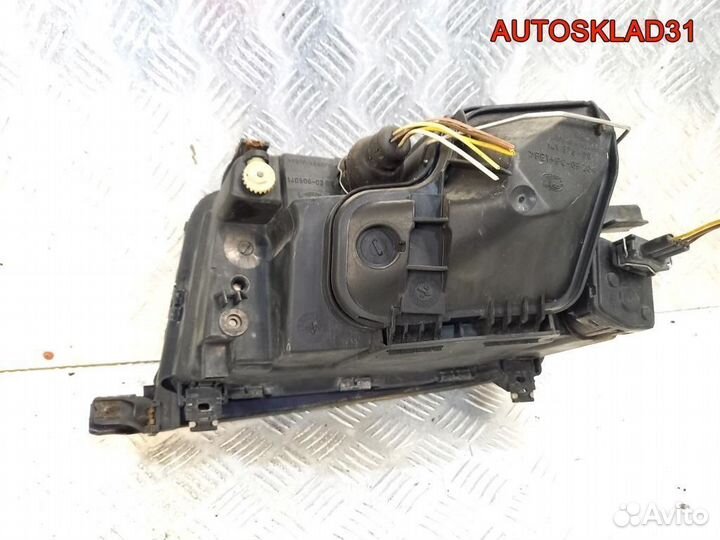 Фара правая Audi A6 C4 1994-1997 4A0941030M