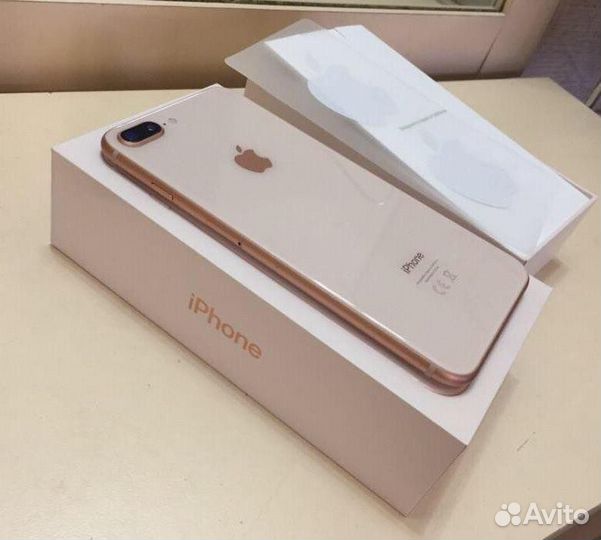 iPhone 8 plus 64gb gold