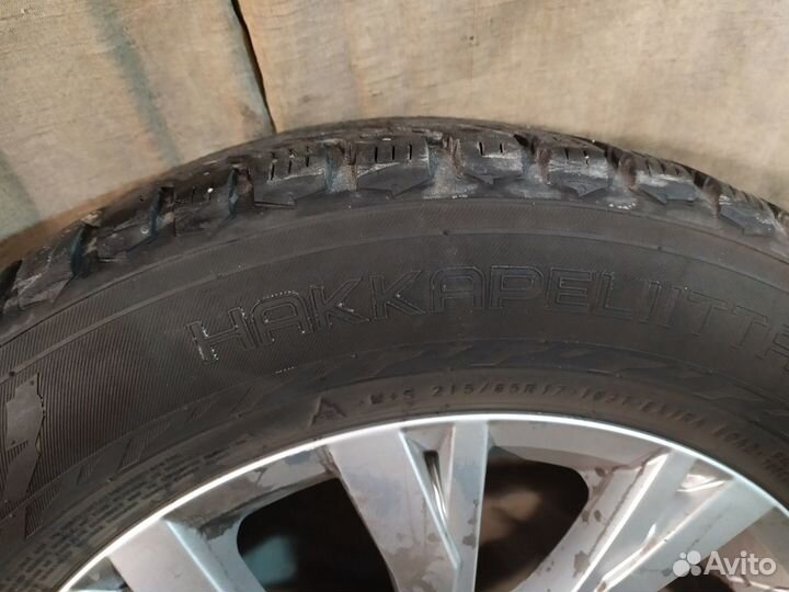 Nokian Tyres Hakkapeliitta 9 SUV 215/65 R17