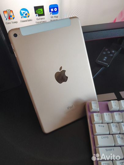 iPad mini 4