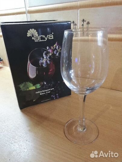 Набор бокалов для вина, новые, подарочная коробка