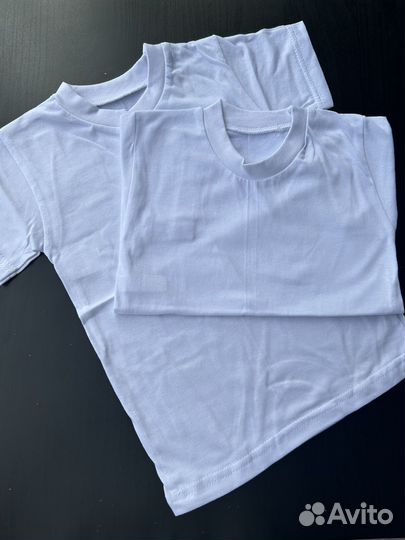 Белая футболка новая
