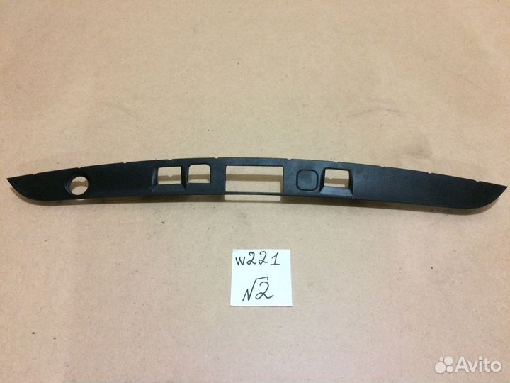 Накладка Крышки багажника Mercedes W221 3.5 4matic