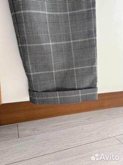 Брюки серые в клетку H&M