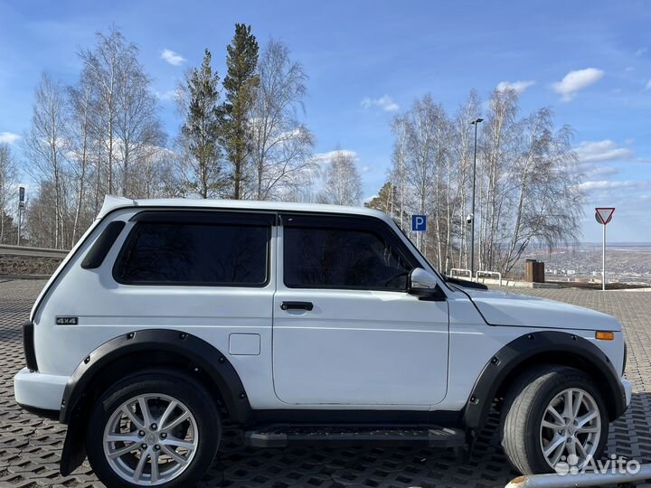 LADA 4x4 (Нива) 1.7 МТ, 2010, 320 000 км