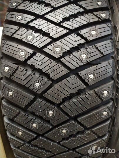 Goodyear Ultragrip Ice Arctic 195/65 R15