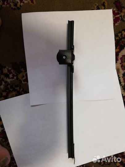 Направляющая стекла rav4