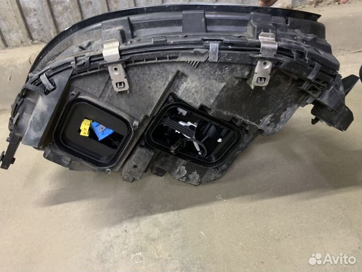 Фара правая Mercedes x166 gls166 w166