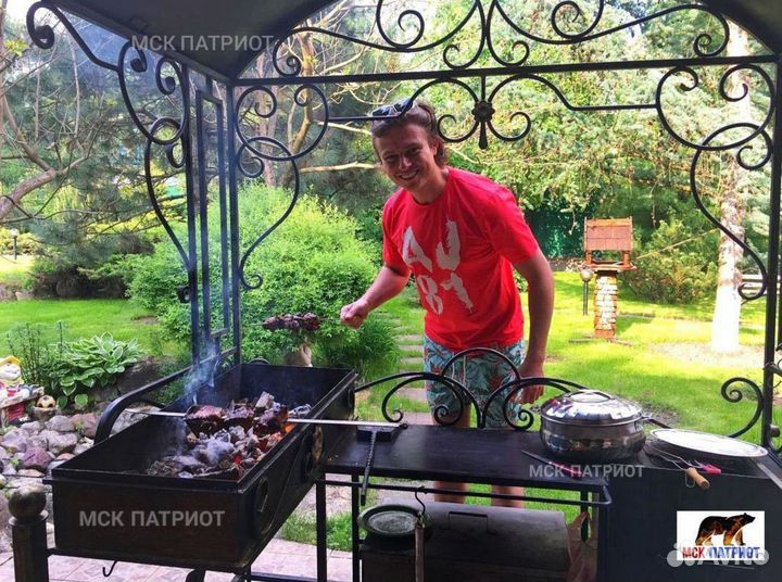 Мангал с крышей