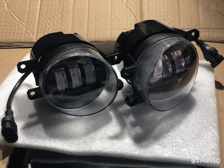 Противотуманки на toyota camry 40