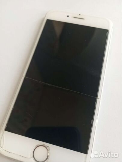 Телефон iPhone 6