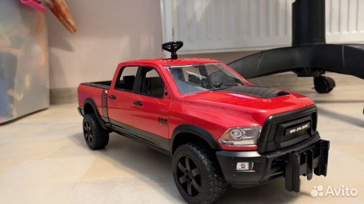 Dodge ram модель от Bruder