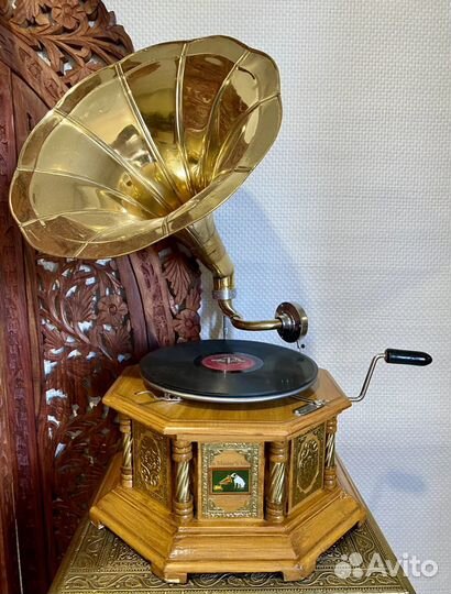 Граммофон His master's voice