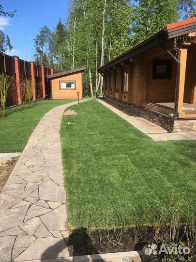 Укладка рулонного газона