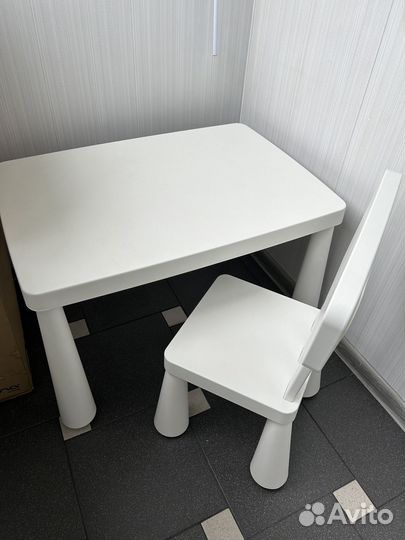Стол и стул детский IKEA