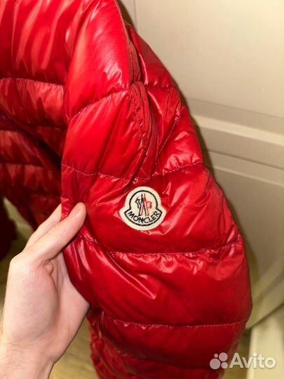 Пуховик Moncler