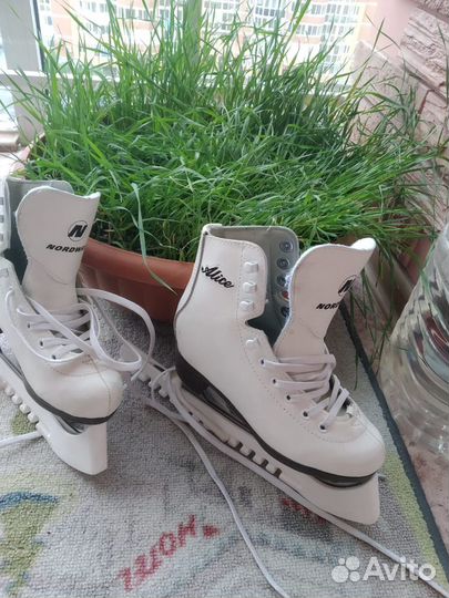 Коньки фигурные детские размер 30 натуральная кожа