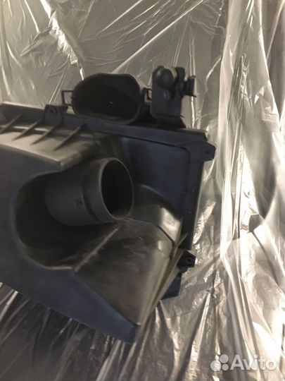 Корпус воздушного фильтра ford focus 2 1.8-2.0