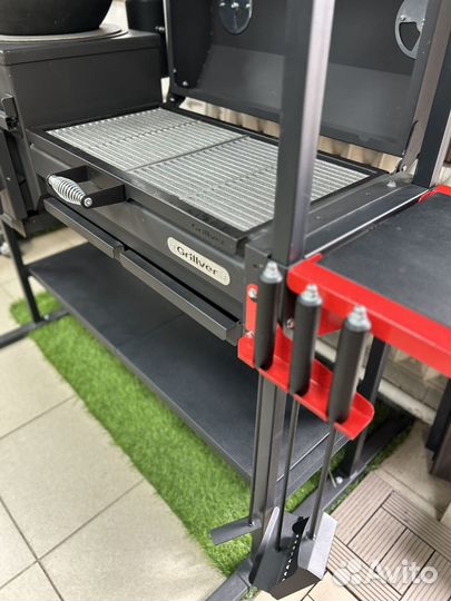 Мангал c крышей