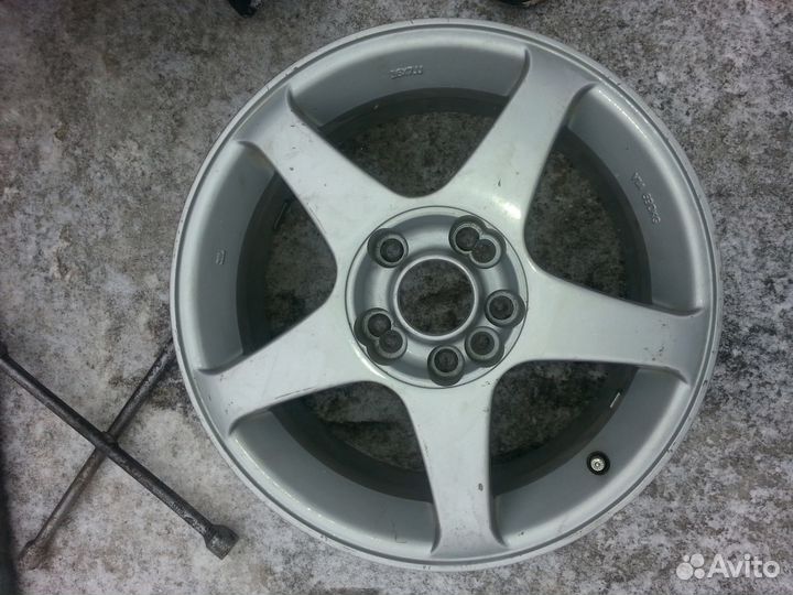 Продам литые диски R 16 с летней резиной