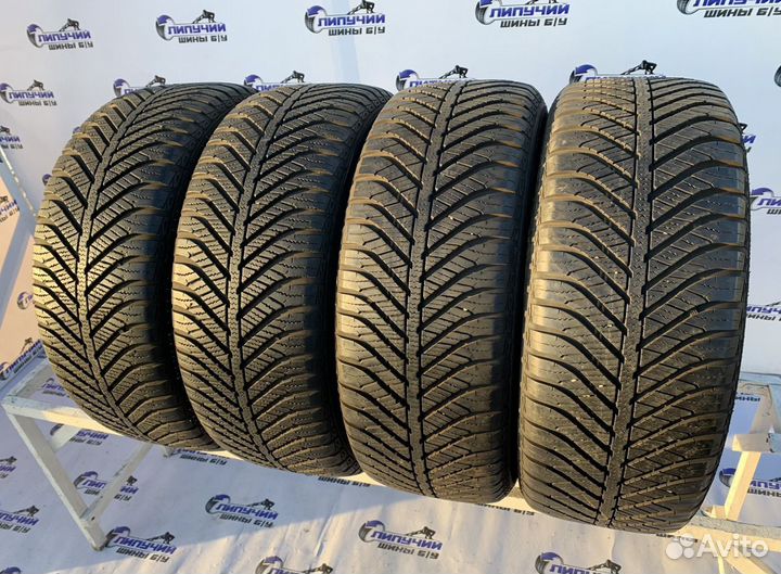 Goodyear Vector 4Seasons 215/55 R16 97V
