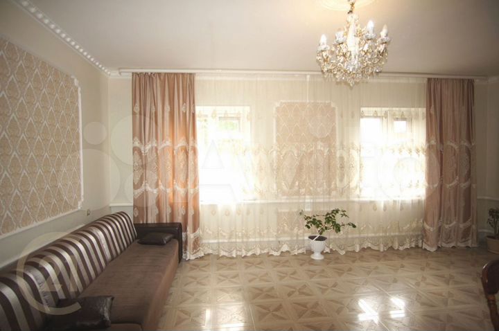 Дом 237,8 м² на участке 4,3 сот.