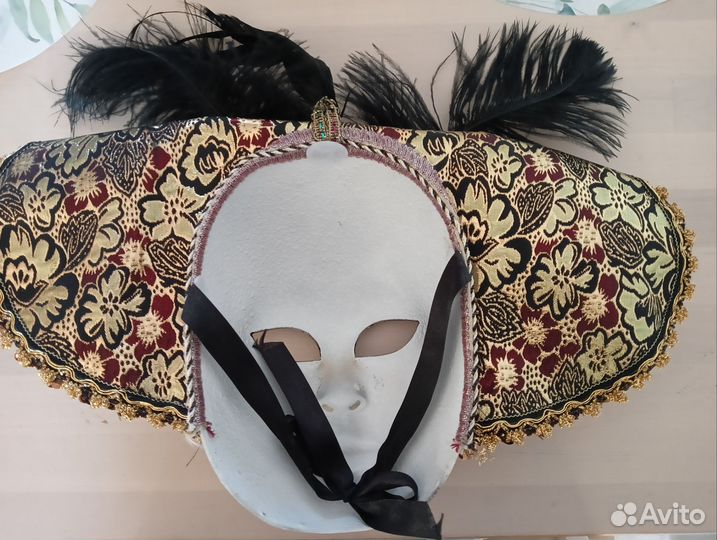 Маска венецианская