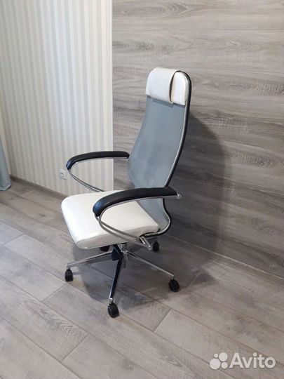 Компьютерное кресло