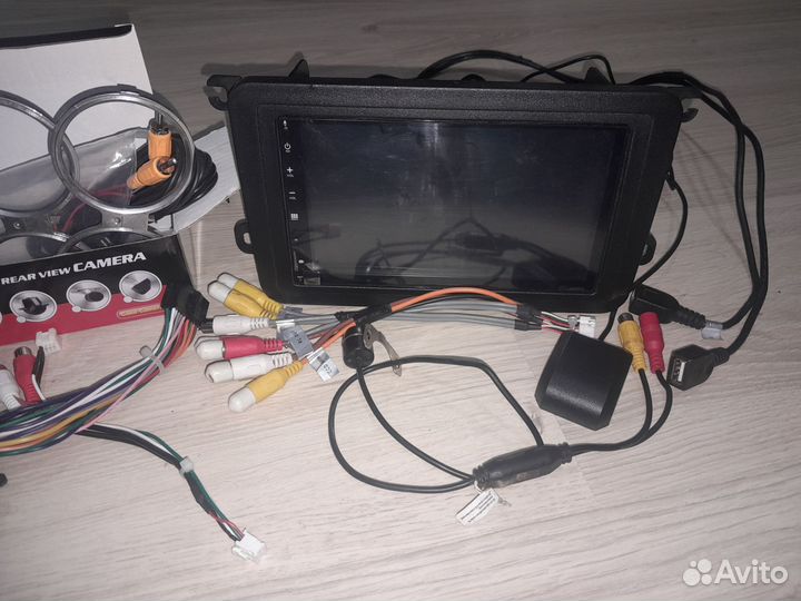 Магнитола штатная VW tiguan 2008г