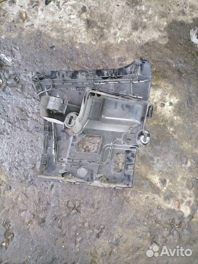 Кронштейн крепления бампера заднего правый BMW 4