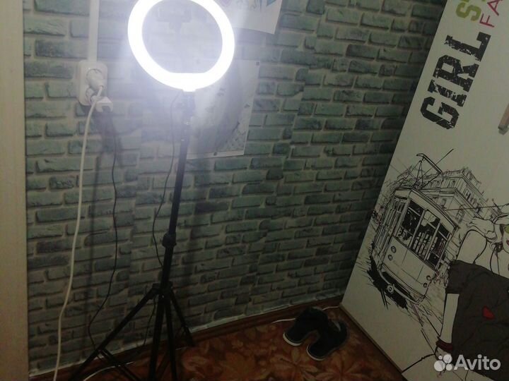 Кольцевая лампа