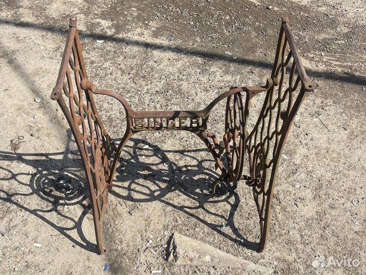 Станина от швейной машинки