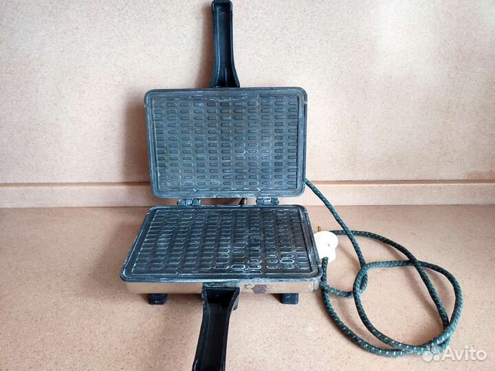 Электровафельница СССР б/у рабочая