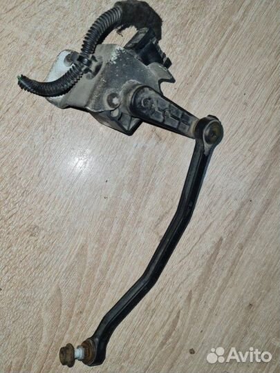 Датчик дорожного просвета с рычагом Volvo S80