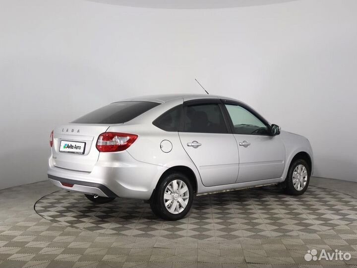 LADA Granta 1.6 МТ, 2022, 32 821 км