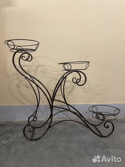 Подставка для цветов