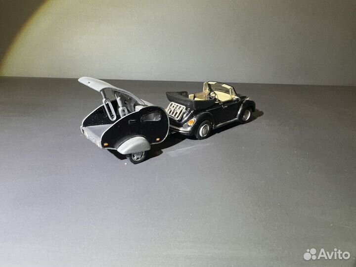 Volkswagen beetle 1:43 модель с прицепом