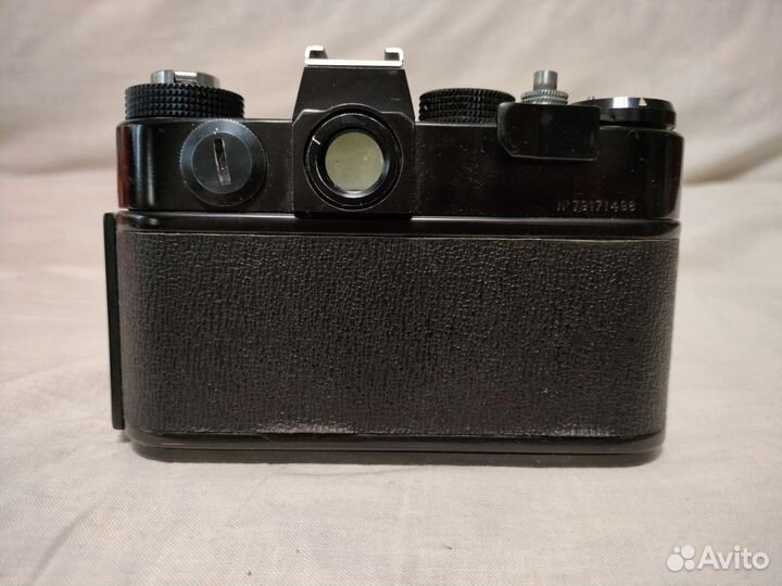 Пленочный фотоаппарат зенит