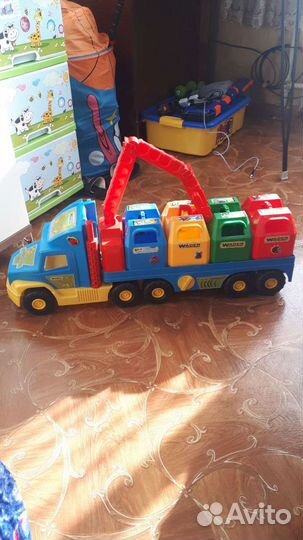 Машинка с прицепом