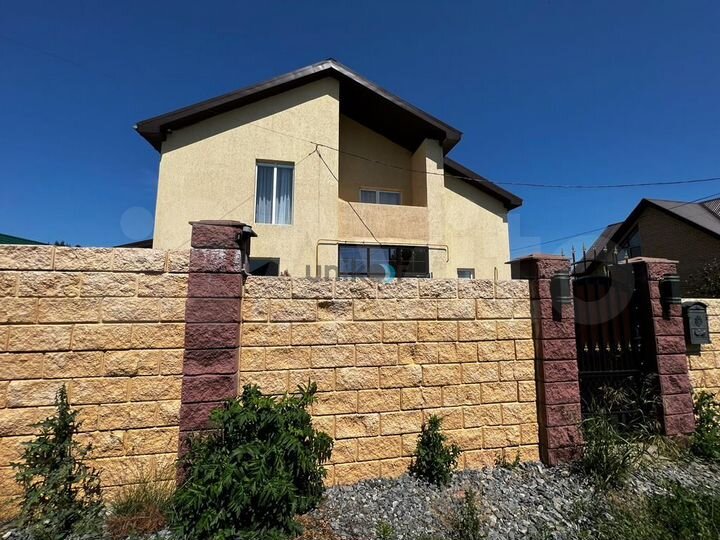 Дом 181,4 м² на участке 7,5 сот.