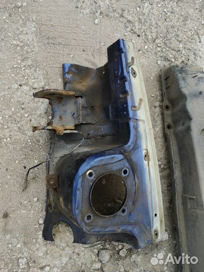 Брызговик крыла kia spectra (стакан )