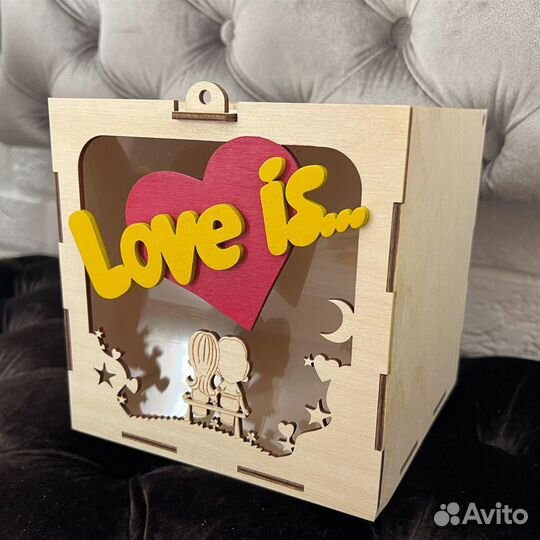Коробка подарочная деревянная Love is