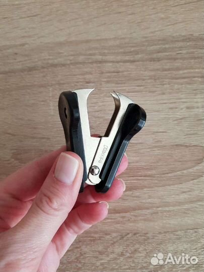 Канцелярский антистеплер