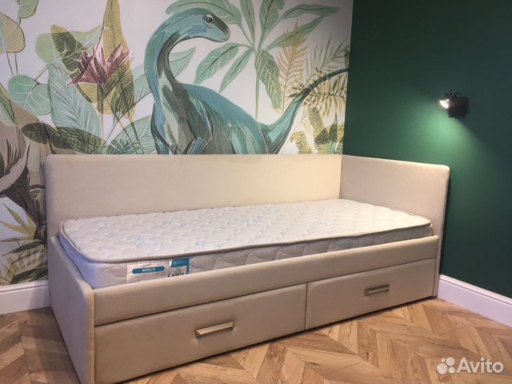 Детская кровать / диван