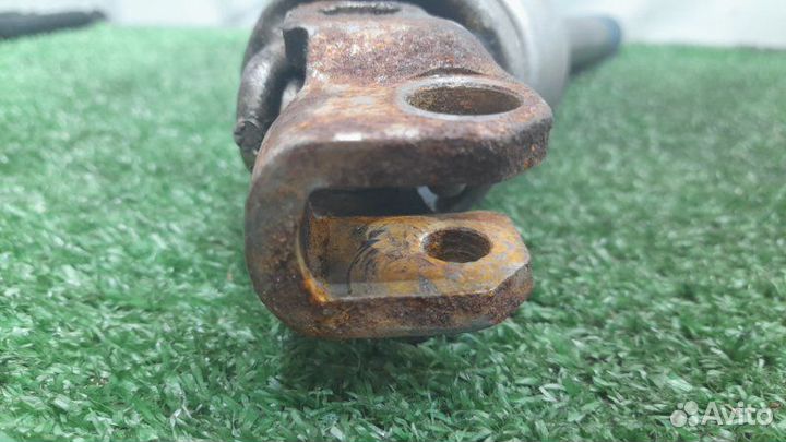 Рулевой карданчик Volkswagen Passat B5 1.6 MT 1997