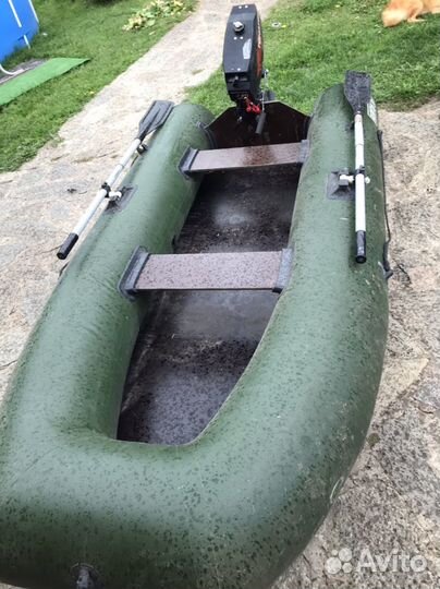 Лодка с мотором