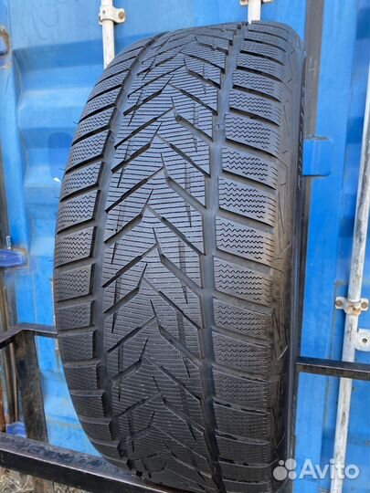 Vredestein Wintrac Xtreme S 275/40 R22 108V